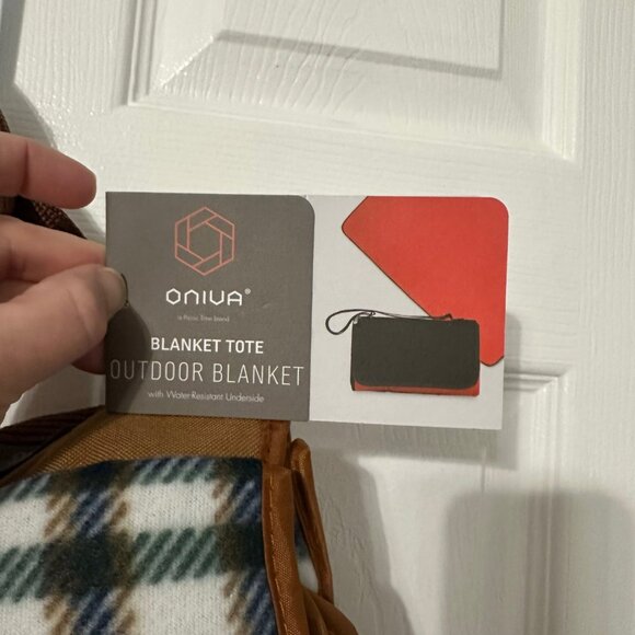 ONIVA - a Picnic Time Outdoor Blanket Tote Outdoor Picnic Blanket, Beach Blanket - Picture 5 of 8